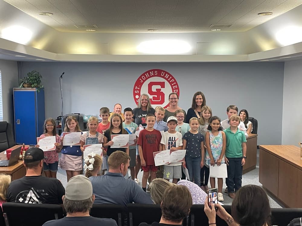 St. Johns district highlights board meeting, celebrates A grades