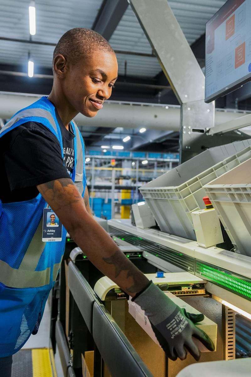Walmart’s Q1 shows retail work shifting toward faster digital fulfillment