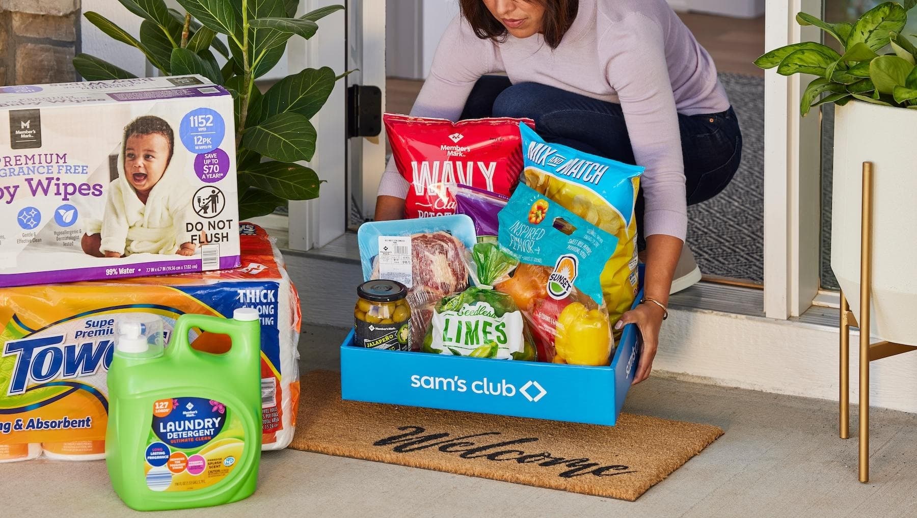Sam’s Club rolls out one-hour delivery, shifting work to club teams