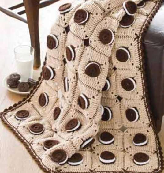 Free Crochet Oreo Cookie Blanket Pattern turns snack into cozy novelty