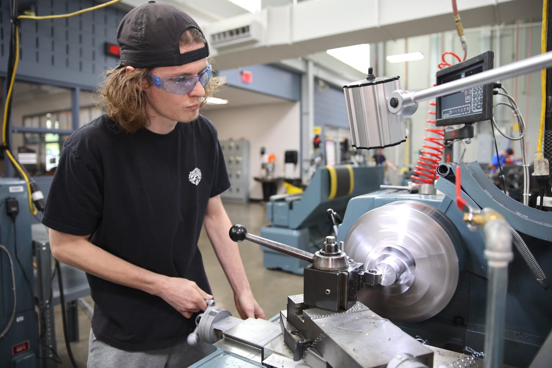 DOL pushes apprenticeships as a path for Big Lots workers to advance