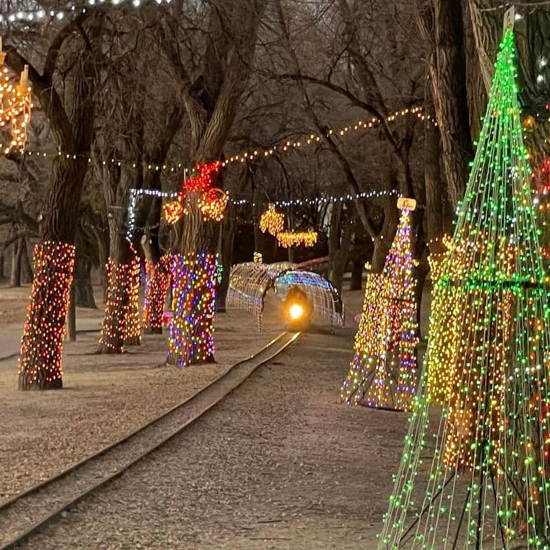Guymon Lights at Thompson Park, Community Holiday Festivities Draw Families