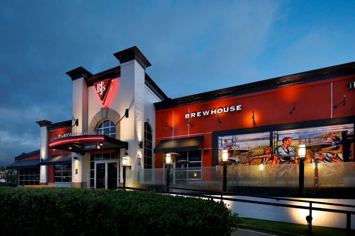 BJ’s Restaurants posts seventh straight traffic gain as sales rise 2.9%