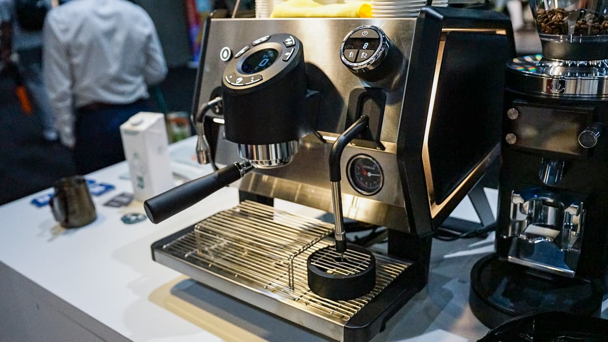 Sanremo unveils compact D8 One espresso machine, grinder-linked control system
