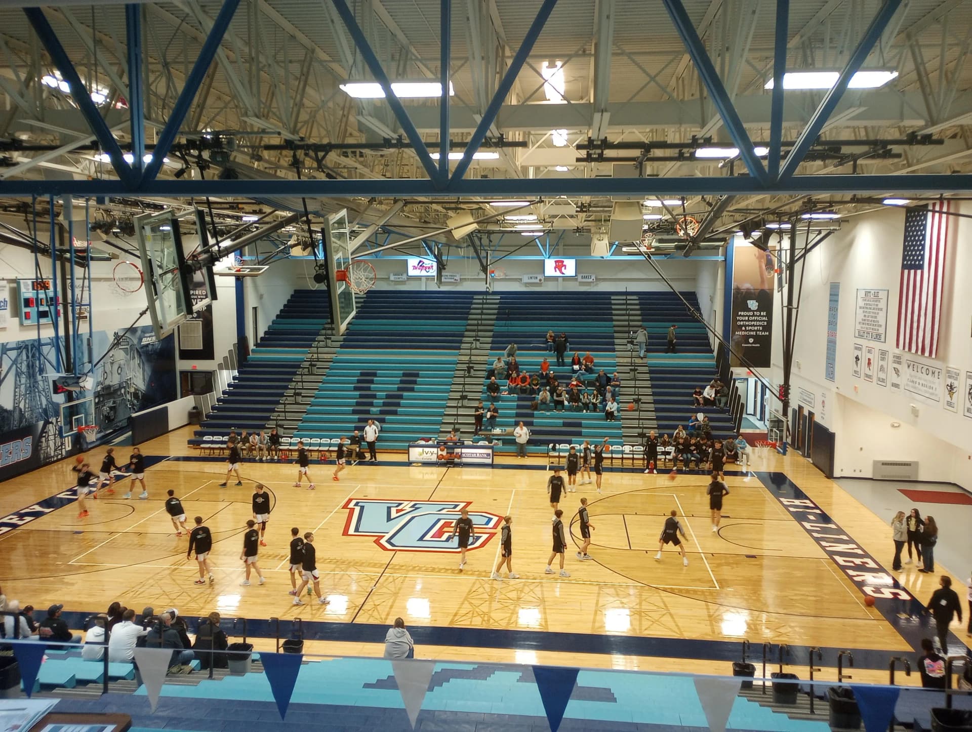 Medina-Pingree/Buchanan Boys Basketball Advances Deep Into Region 1B Tournament