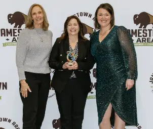 Jamestown Downtown Association Wins Beautification Award for 1st Avenue Flower Baskets