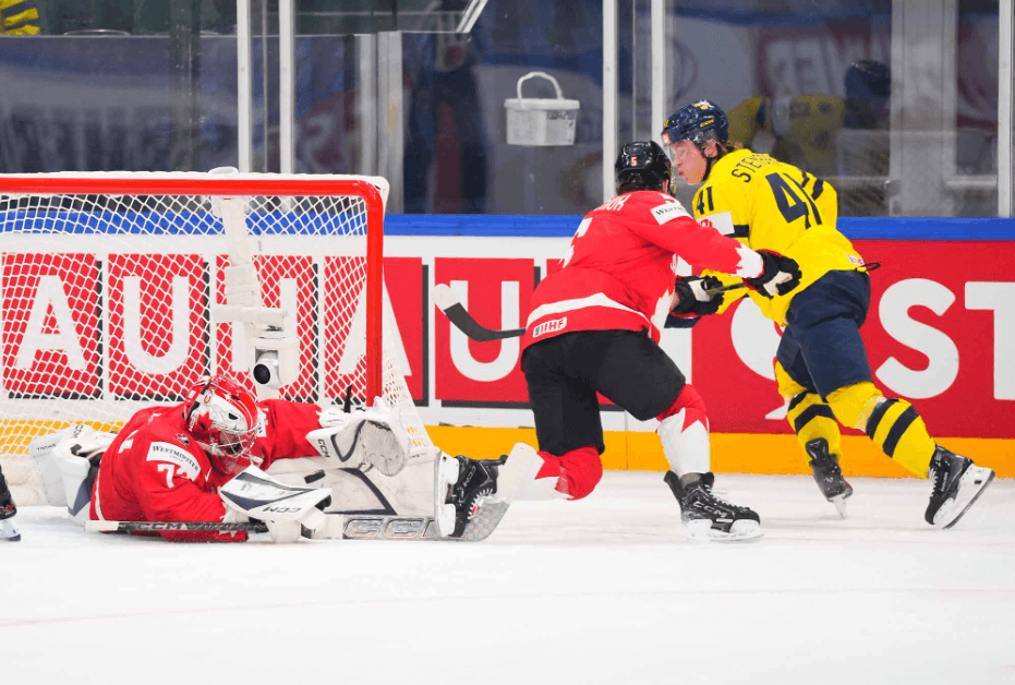 Jet Greaves earns first Canada win after AHL-to-NHL rise
