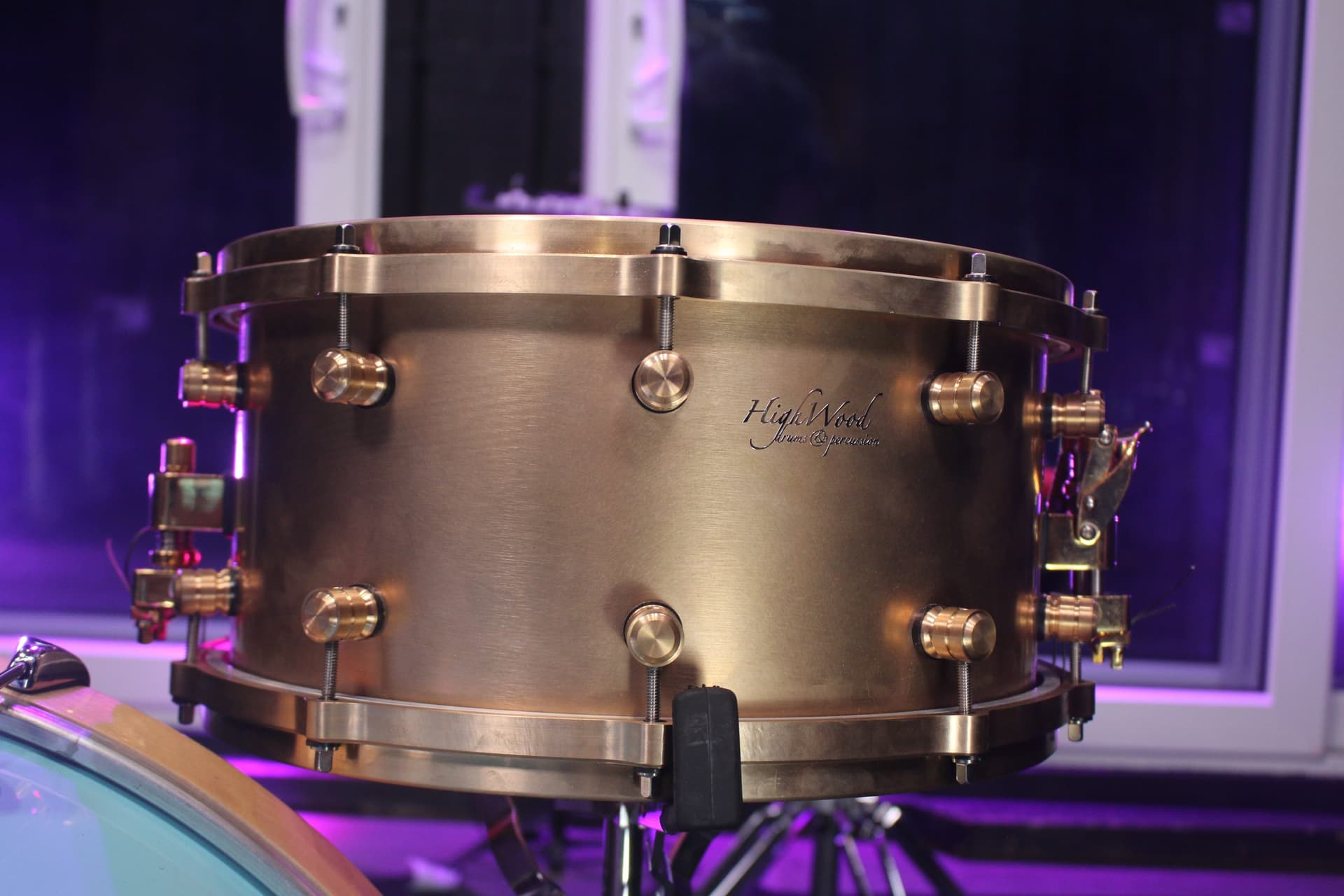 Highwood bell bronze snare aims for massive projection and rich overtones