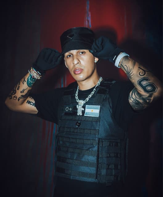 Rvssian scores fifth Latin Airplay entry with Pongo, keeps climbing
