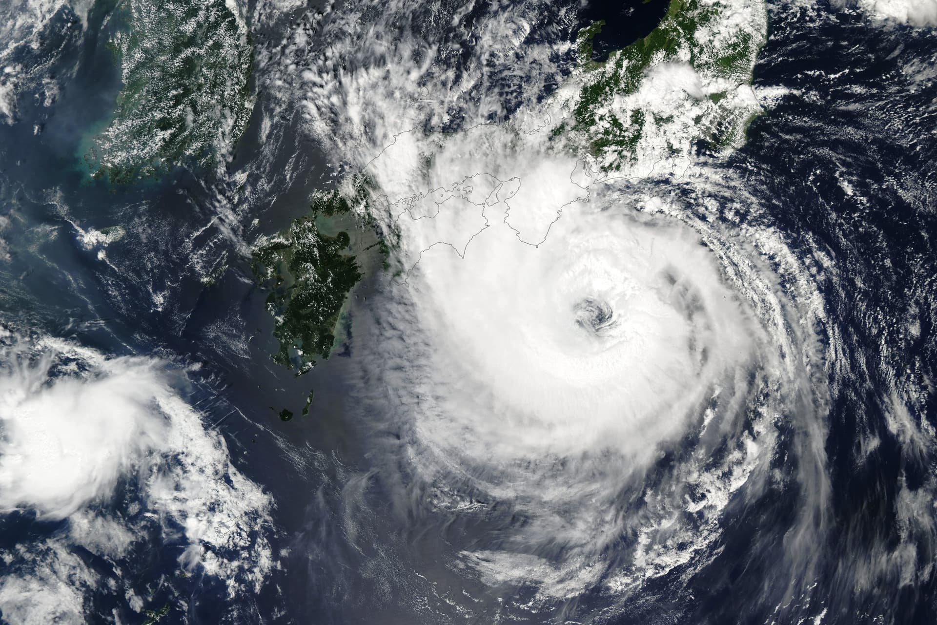 Japan's southwestern islands on high alert as Typhoon Bavi nears