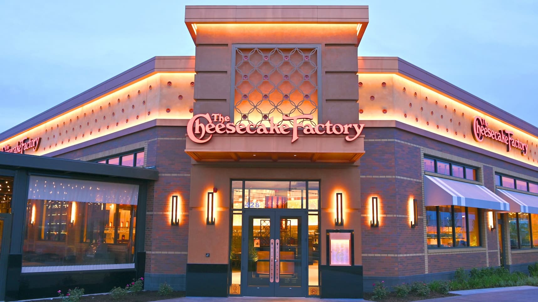 Cheesecake Factory beats first-quarter expectations as traffic improves