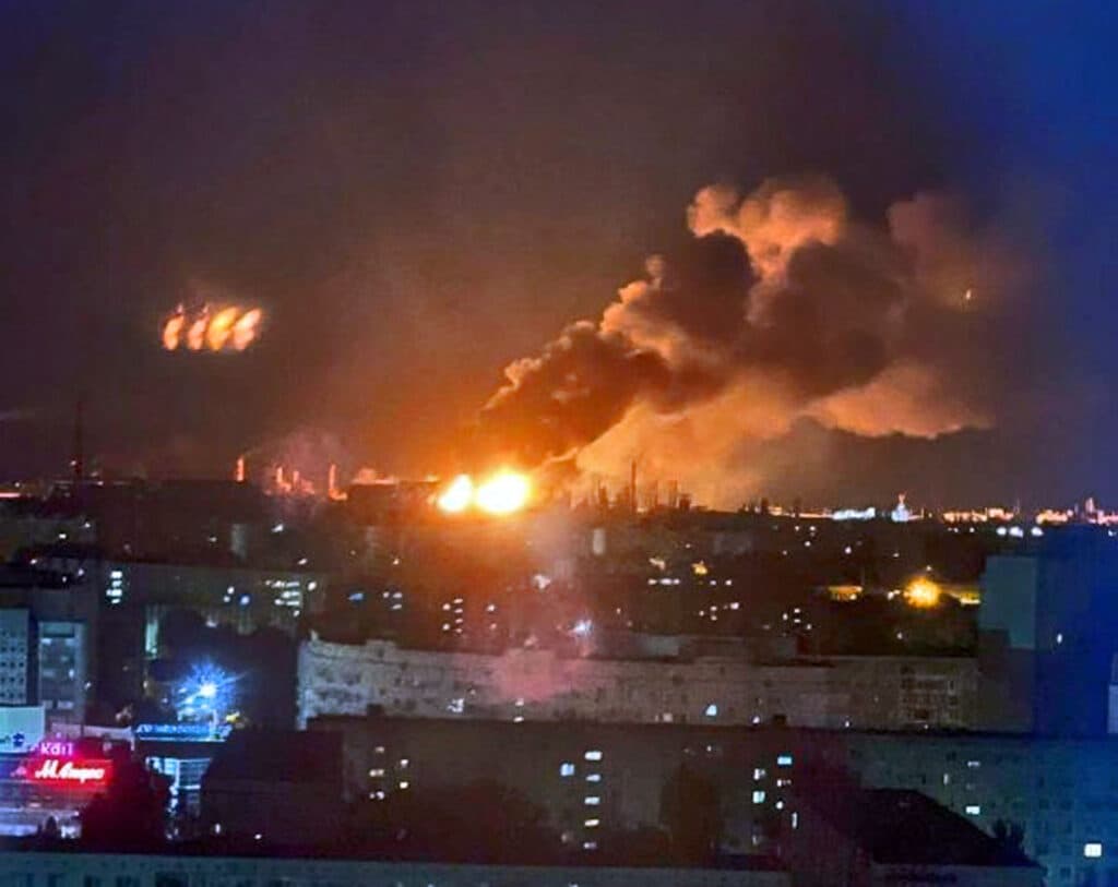 Ukrainian Drones Ignite Fire at Volgograd Oil Depot After Hypersonic Barrage
