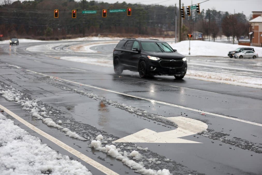 Forsyth County Crews Pretreat Roads, Stage Plows Ahead of Winter Storm