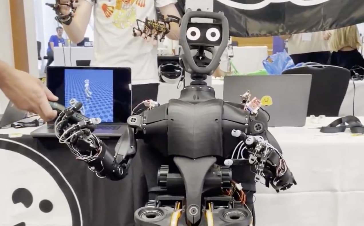 Hugging Face releases $2,500 mostly 3D-printed humanoid robot platform