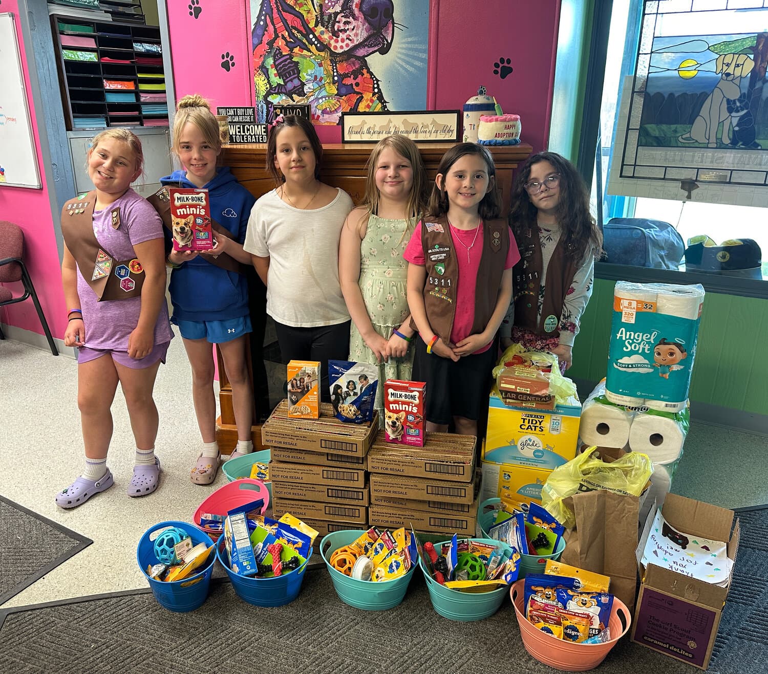Brownie Troop 5311 visits Northwoods Animal Shelter in Iron River