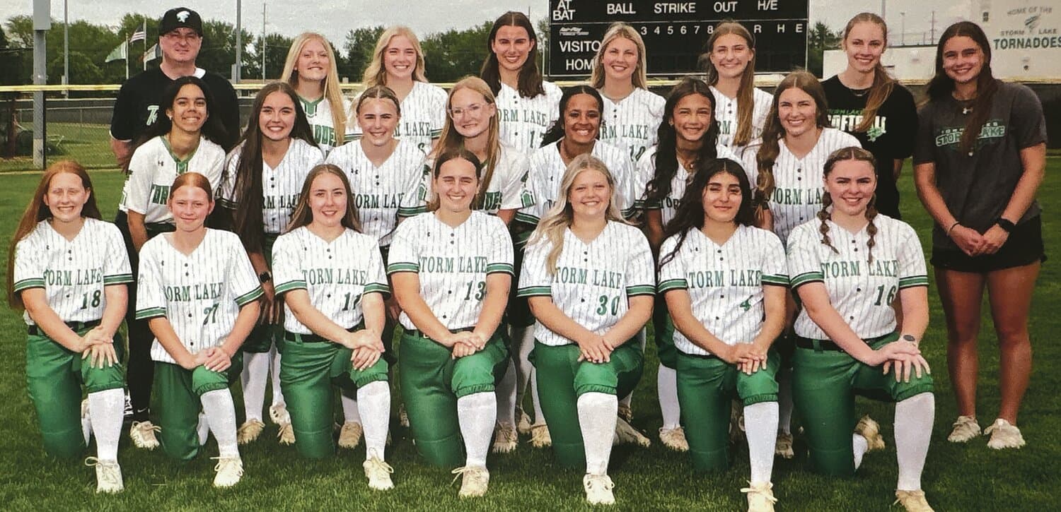 Storm Lake softball fields five sibling pairs in historic family roster