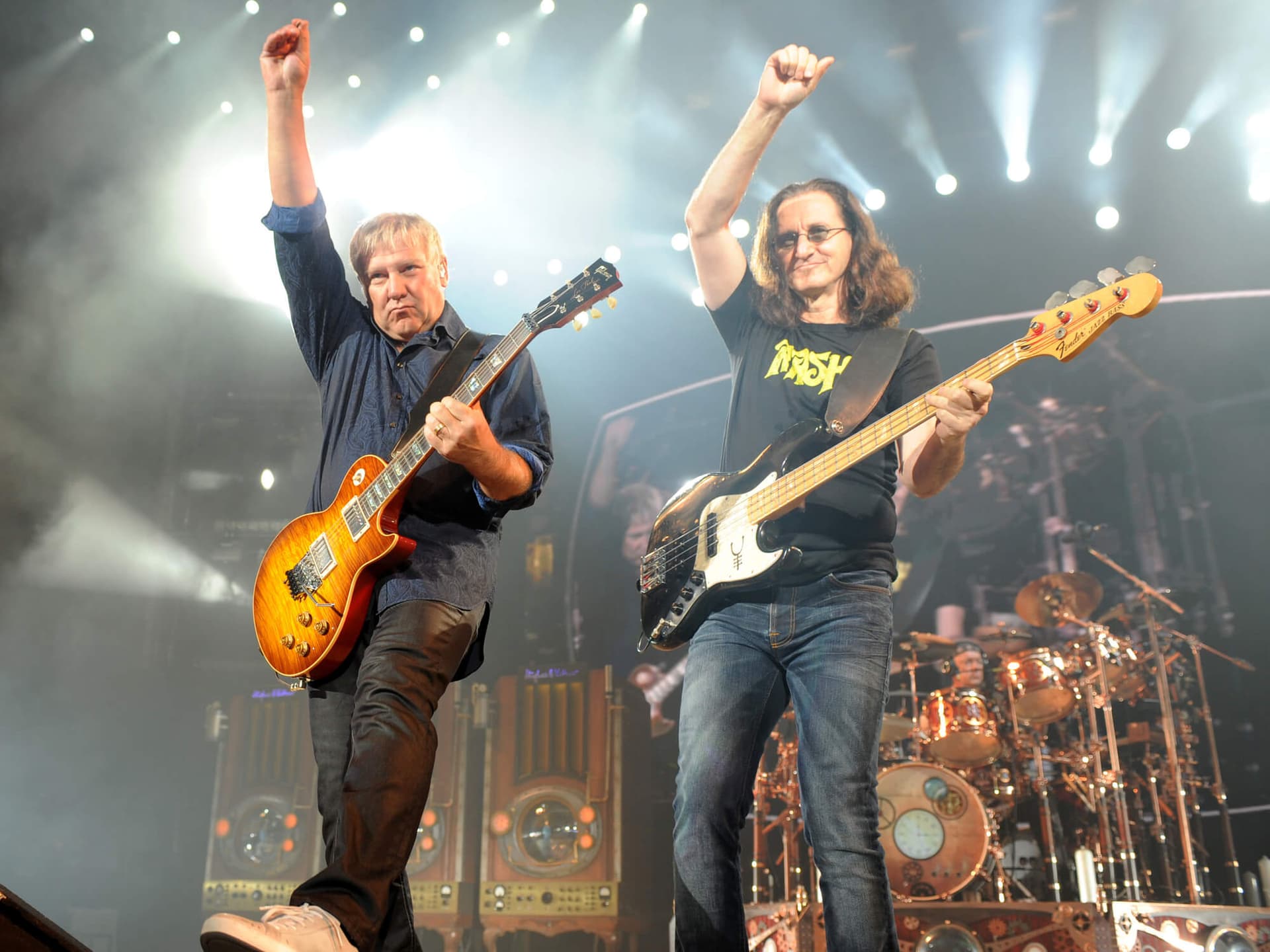 Alex Lifeson helped convince Neil Peart to extend Rush's R40 tour