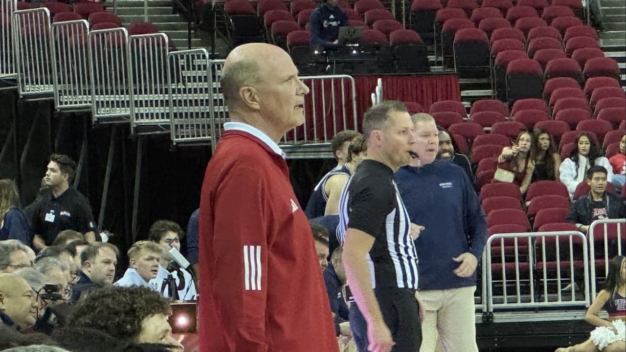 Fresno State AD Backs Walberg, Cites Infrastructure Over Coaching Concerns