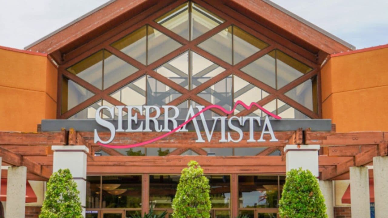 Clovis opens Sierra Vista Mall cooling center during extreme heat