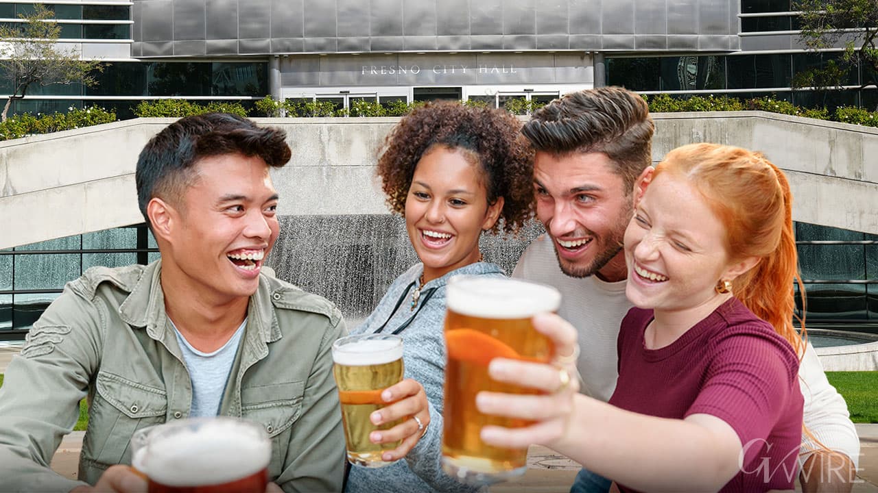 Fresno council backs downtown entertainment zone for street drinking pilot