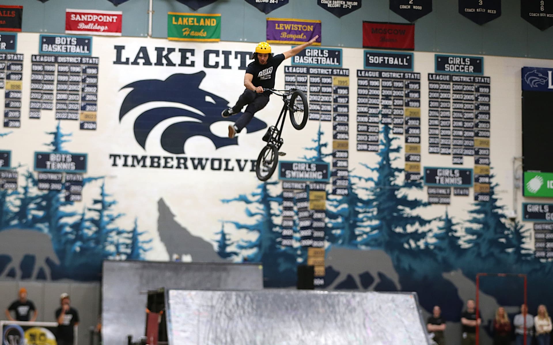 Lake City students hear anti-bullying message during BMX stunt show