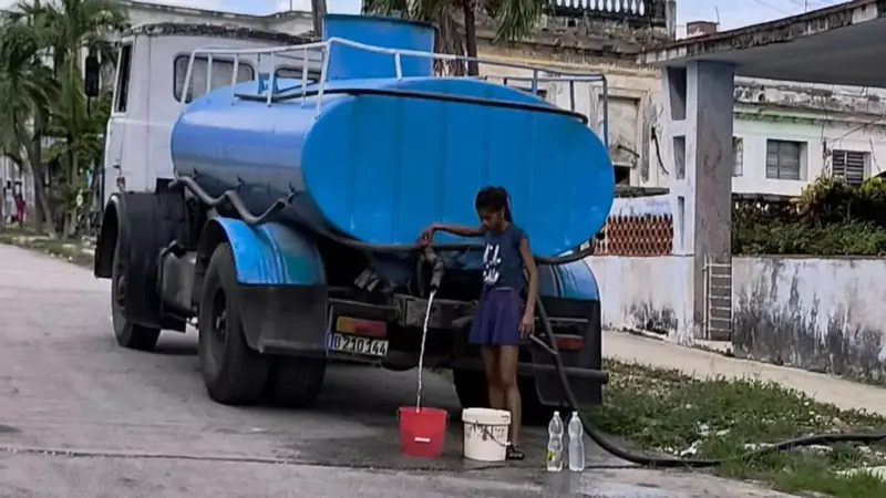 Havana water crisis deepens as residents wait days for deliveries
