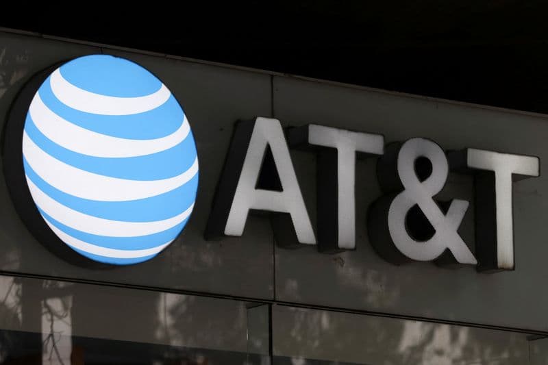 AT&T agrees to $184.1 million pension settlement for 300,000 workers