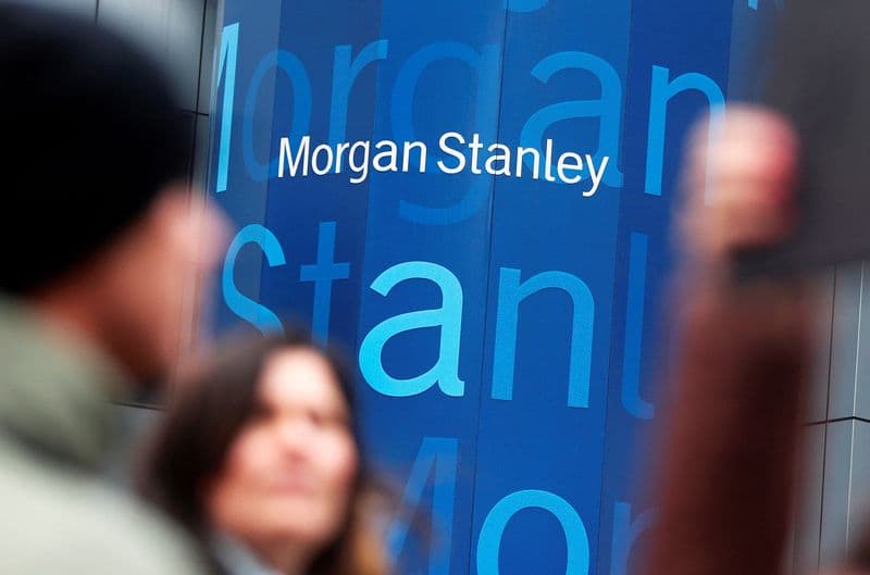 Morgan Stanley beats forecasts on dealmaking boom and record trading revenue