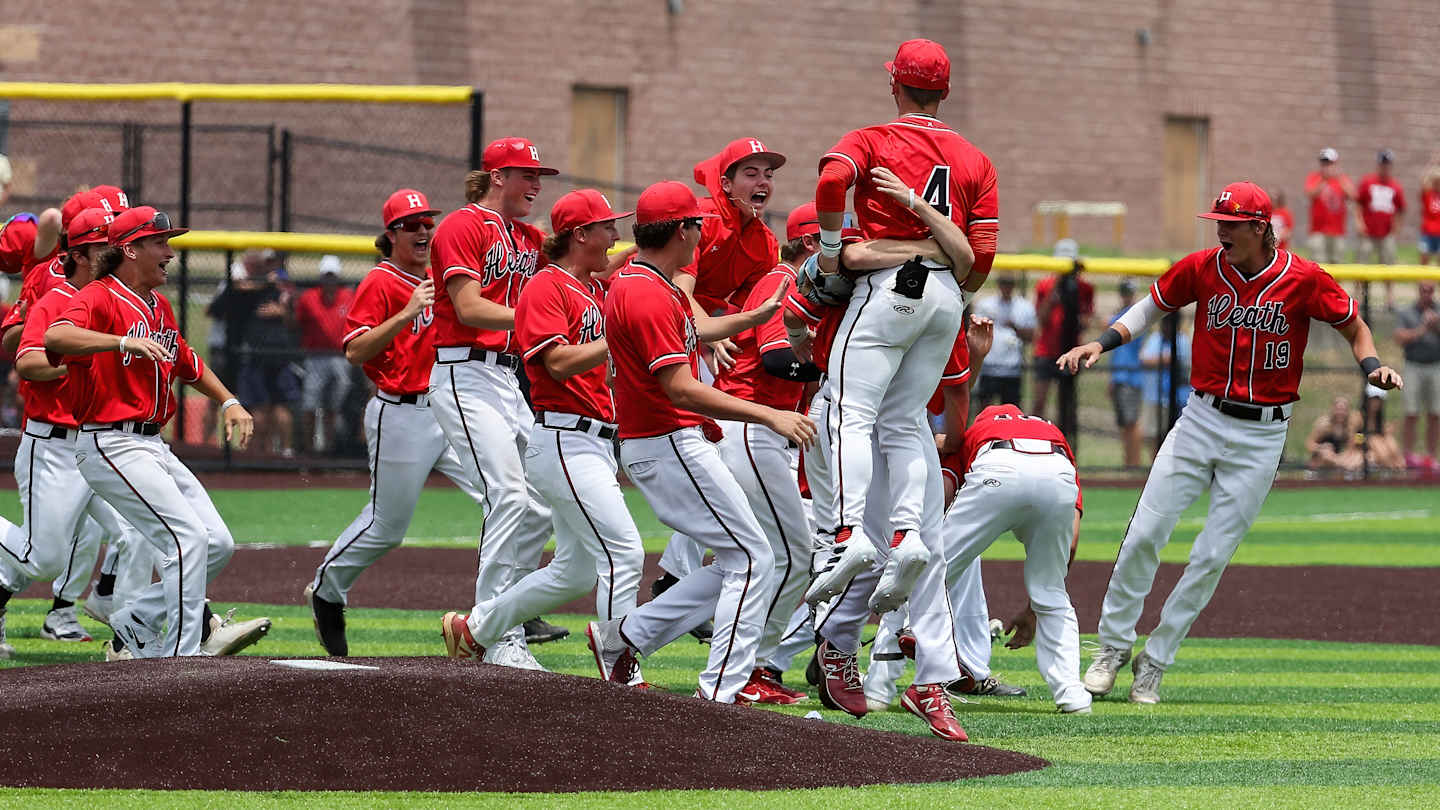 Rockwall-Heath Hawks Edge Tyler Legacy 2-1 in District 10-6A Opener