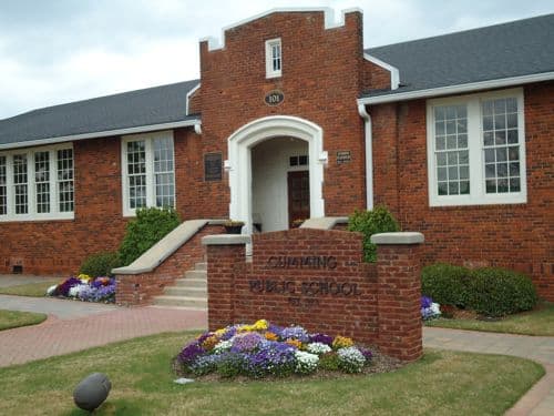 Cumming’s historic core anchors a walk through Forsyth County history