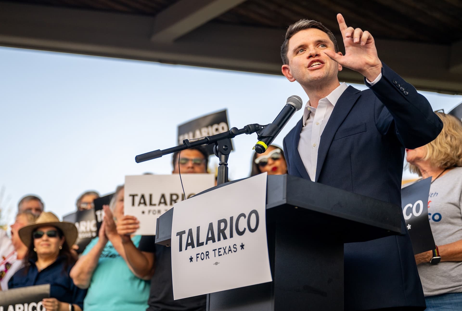 James Talarico defeats Jasmine Crockett to win Texas Senate primary