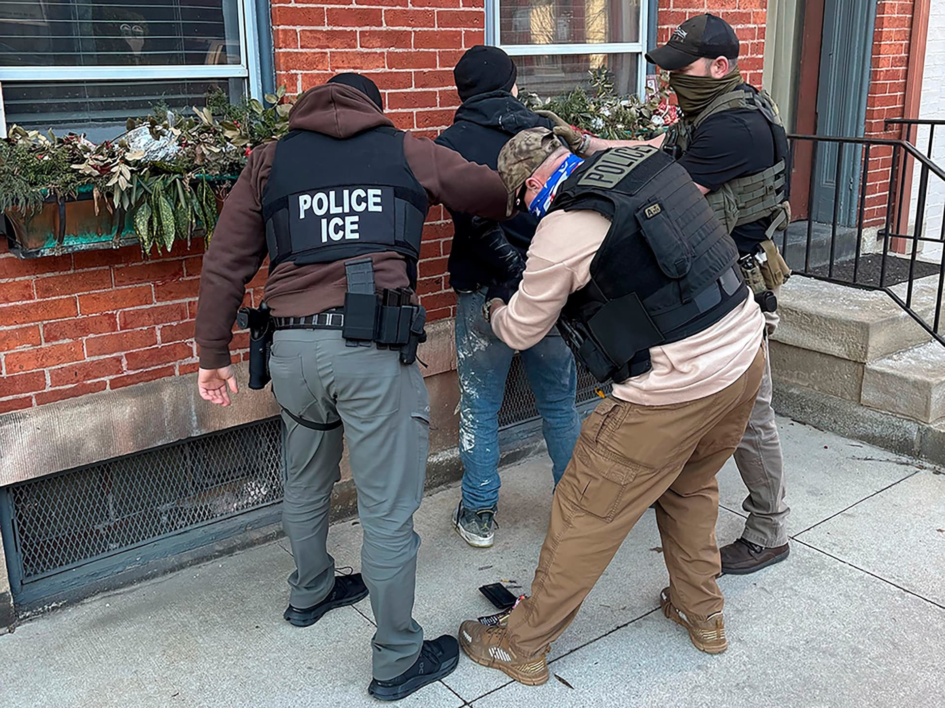 ICE activity sparks fear, school absences in Pelican Rapids