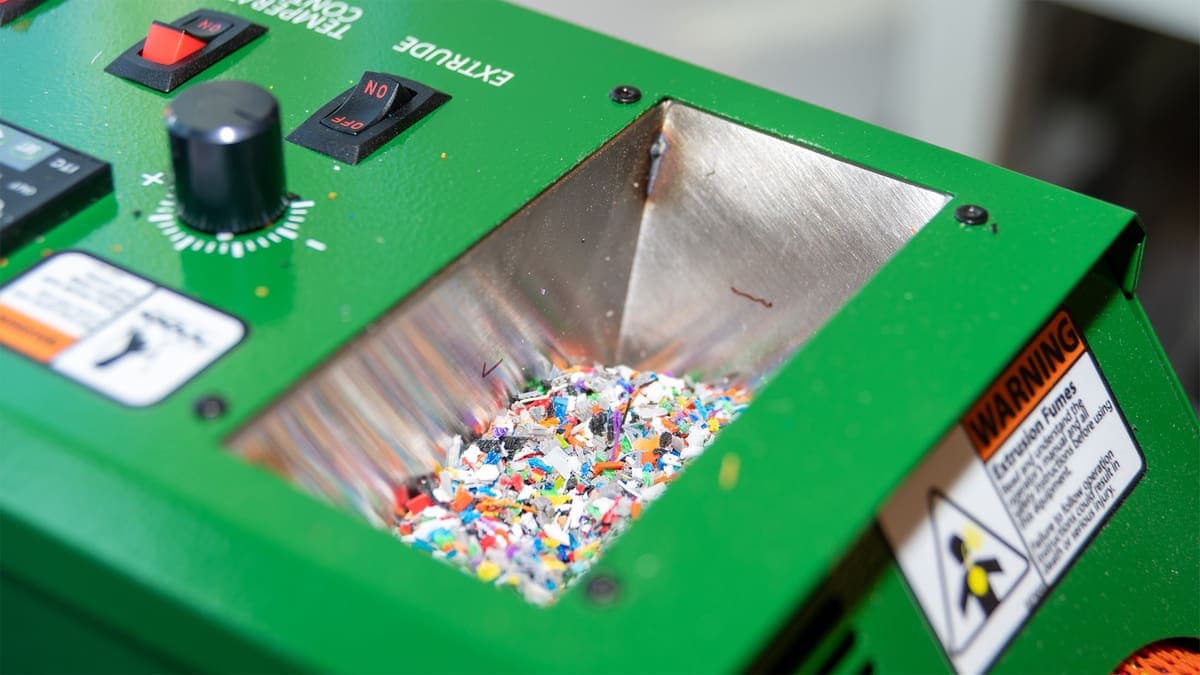 UK Service Recycles PLA Print Waste Into New Filament