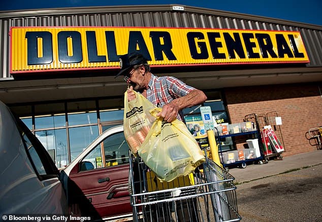 Dollar General shoppers stay cautious, keep hunting for low prices