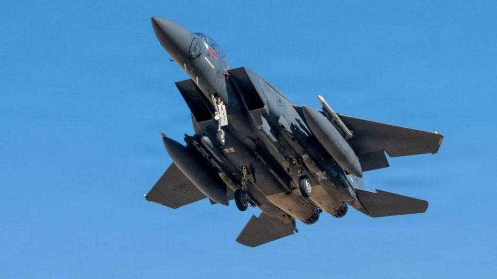 Iran Shoots Down F-15E Over Khuzestan, One Crew Member Still Missing