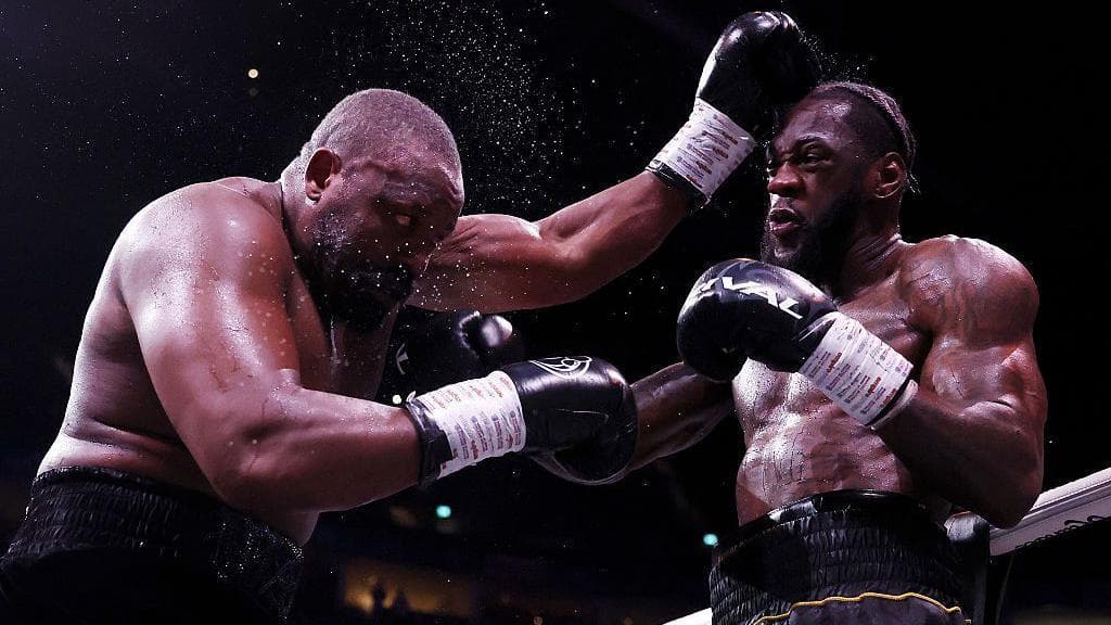 Wilder Edges Chisora in Split Decision as Both Men Reach 50 Pro Fights