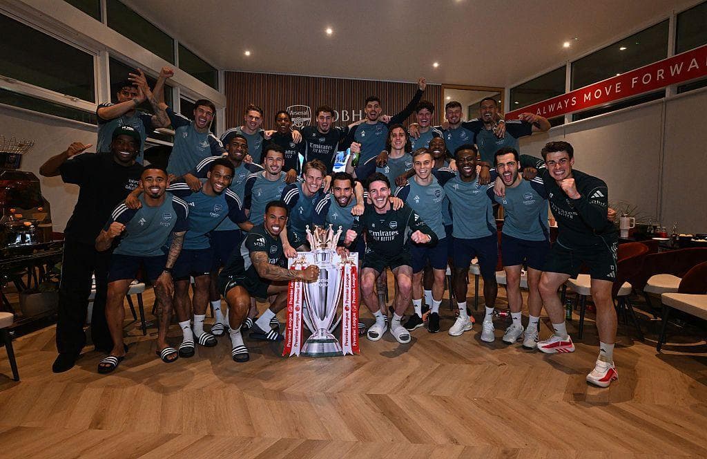 Arsenal end 22-year wait as Premier League champions after City draw