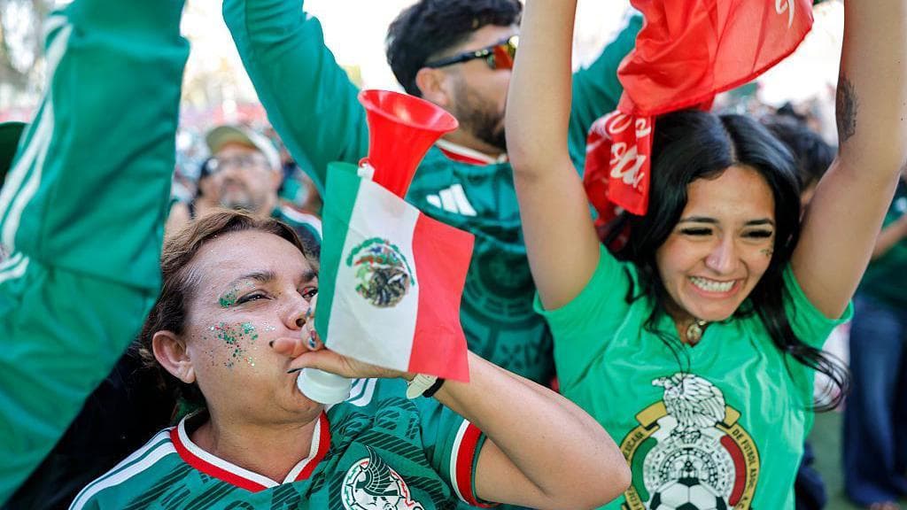 Mexico's unbeaten World Cup run set for Azteca test