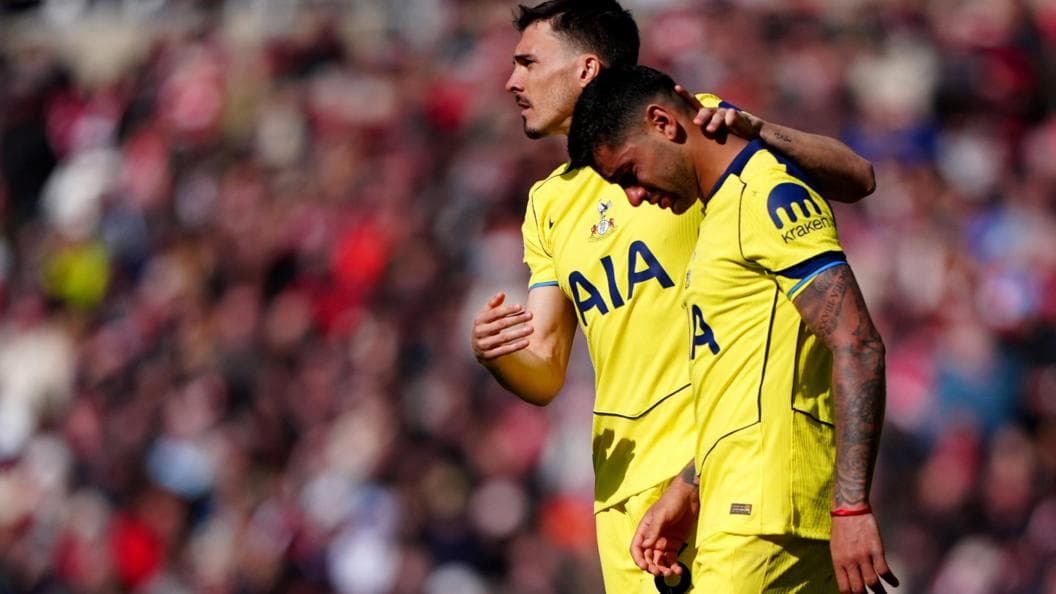 Romero tears at Sunderland deepen Tottenham’s relegation fears