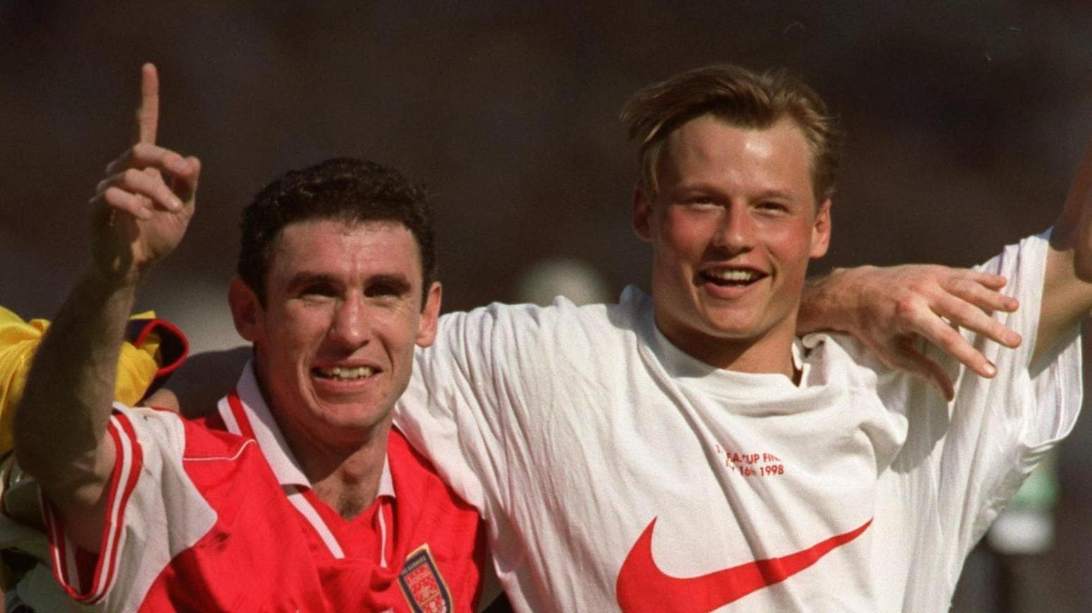Martin Keown leads tributes to Arsenal double-winner Alex Manninger, dead at 48