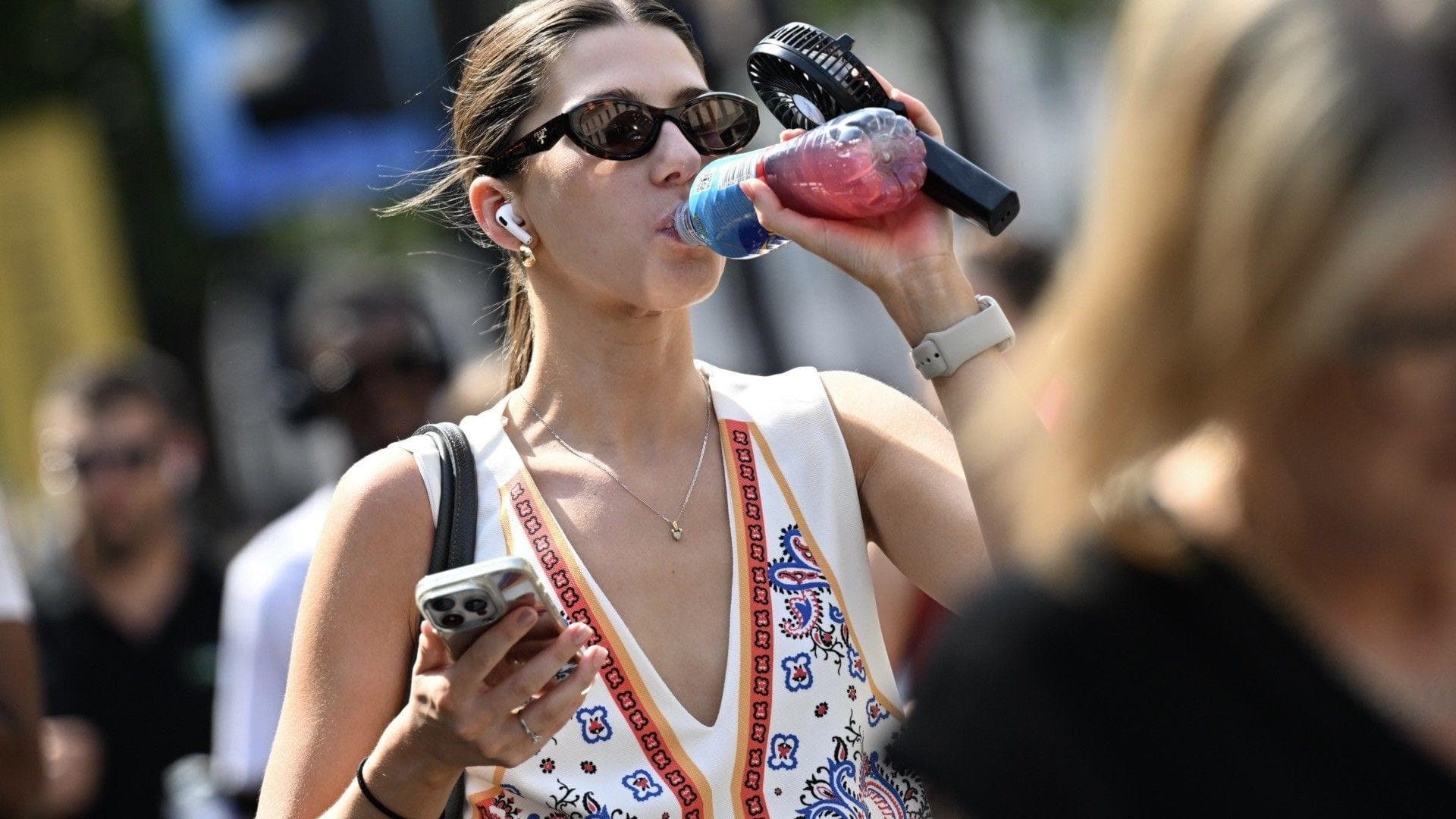 Met Office warns of 36C heatwave as amber alert expands across England