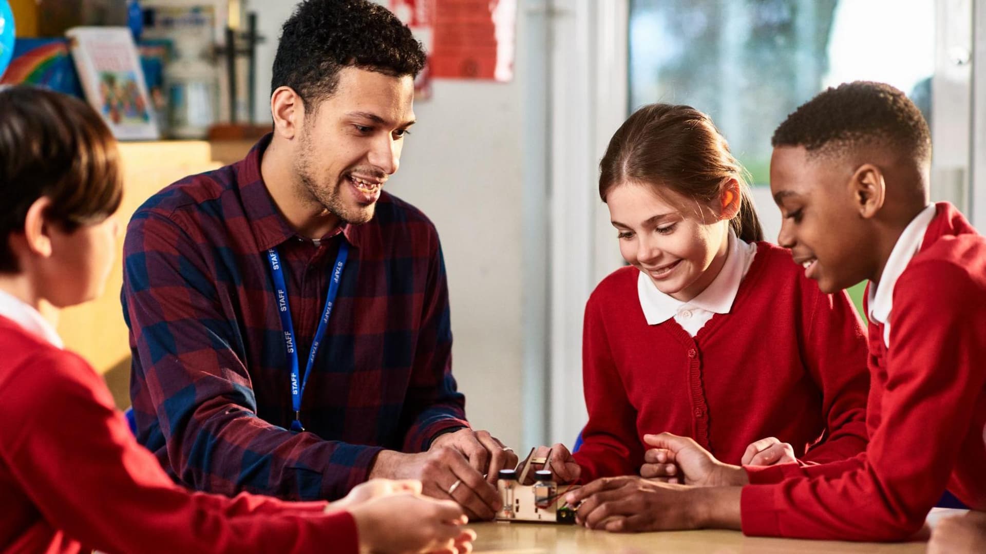 Schools to fund part of teachers' pay rise as government backs deal