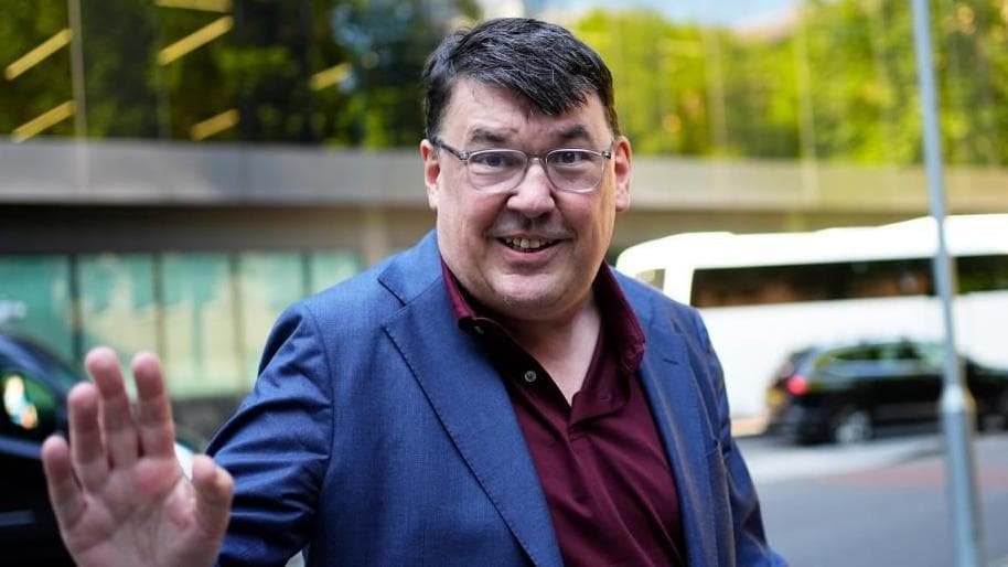 Metropolitan Police apologizes and pays £25,000 to Graham Linehan
