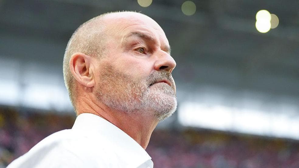 Who should replace Steve Clarke as Scotland manager?