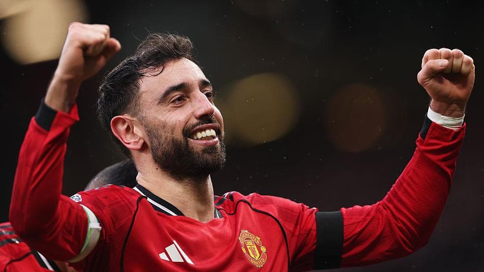 Bruno Fernandes wins Premier League player of the season award