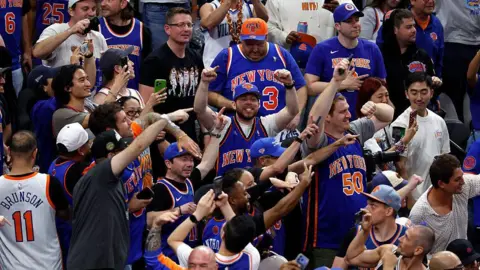 Ticketmaster note sparks backlash over Knicks fans in San Antonio