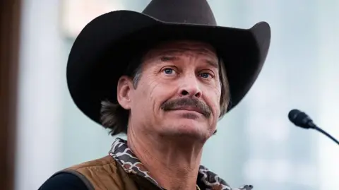 US Army pilots who flew near Kid Rock's home suspended and then reinstated within hours