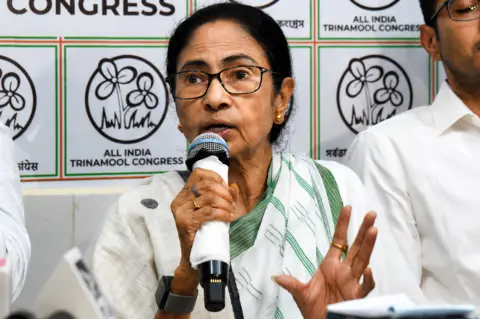 Trinamool Congress unravels after West Bengal defeat and internal revolt