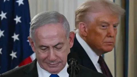 Trump Iran ceasefire leaves Netanyahu facing political and security trap
