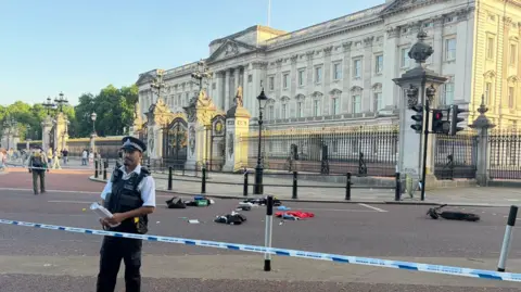 Police officer and e-scooter rider injured in crash outside Buckingham Palace